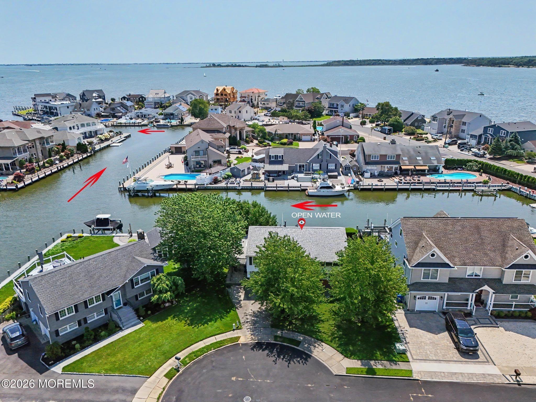 Freeman Ct, Toms River, NJ 08753