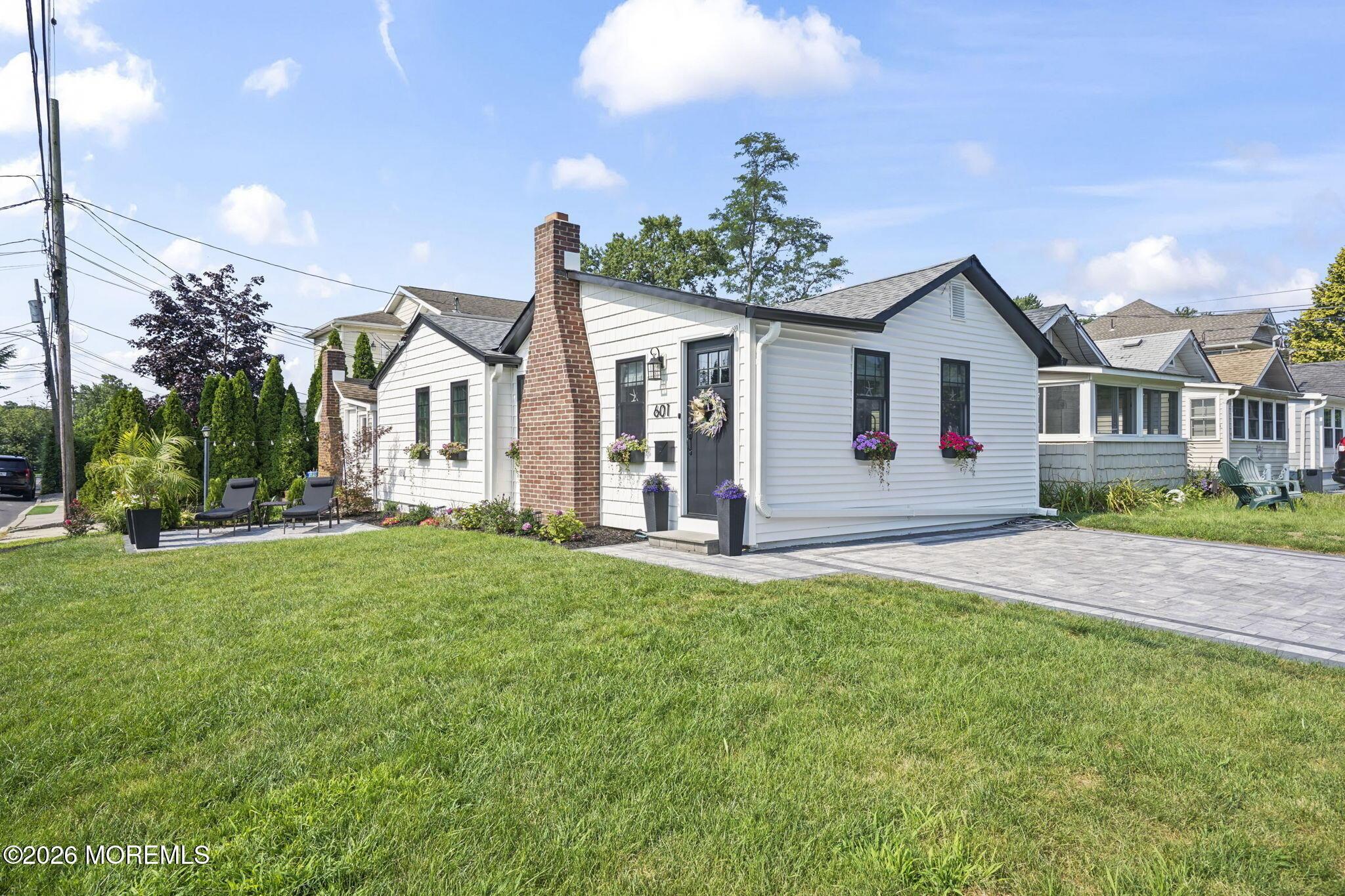 Central Ave, Spring Lake, NJ 07762