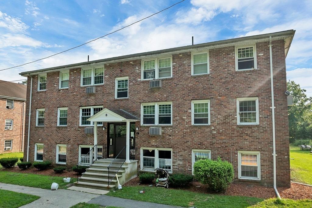 Carriage Hill Rd, Amesbury, MA 01913