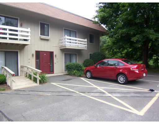 S Maple St, Westfield, MA 01085