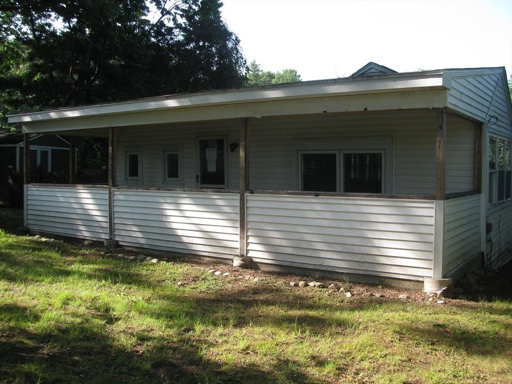 N Lake Ave, Southwick, MA 01077