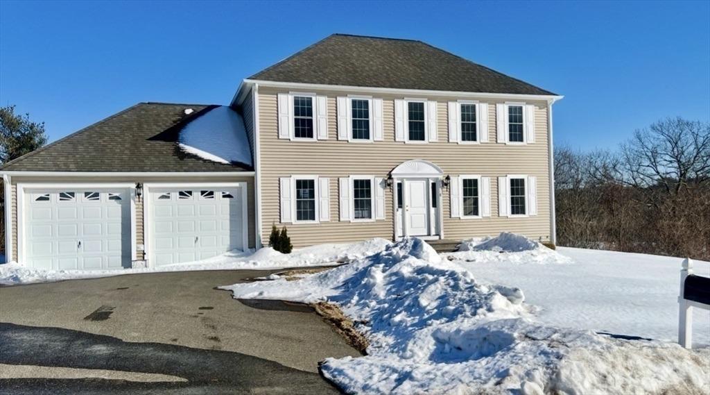 Vista Cir, Rutland, MA 01543