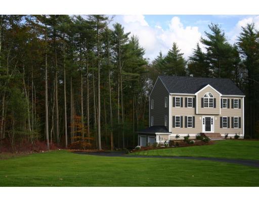 Pasture Ln, Halifax, MA 02338