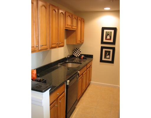 Central Sq, Lynn, MA 01901