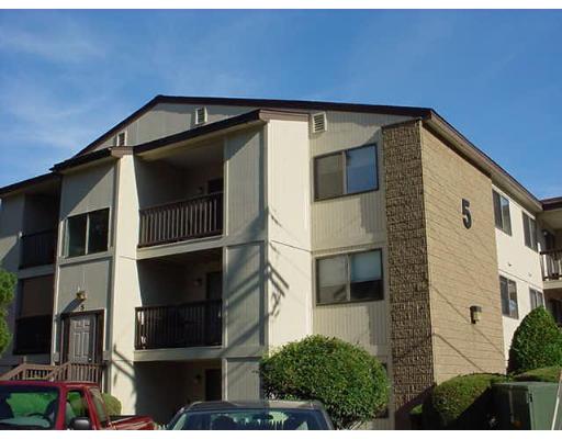 Bridgeview Cir, Tyngsboro, MA 01879