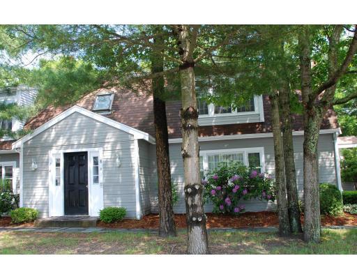 W Main St, Hyannis, MA 02601