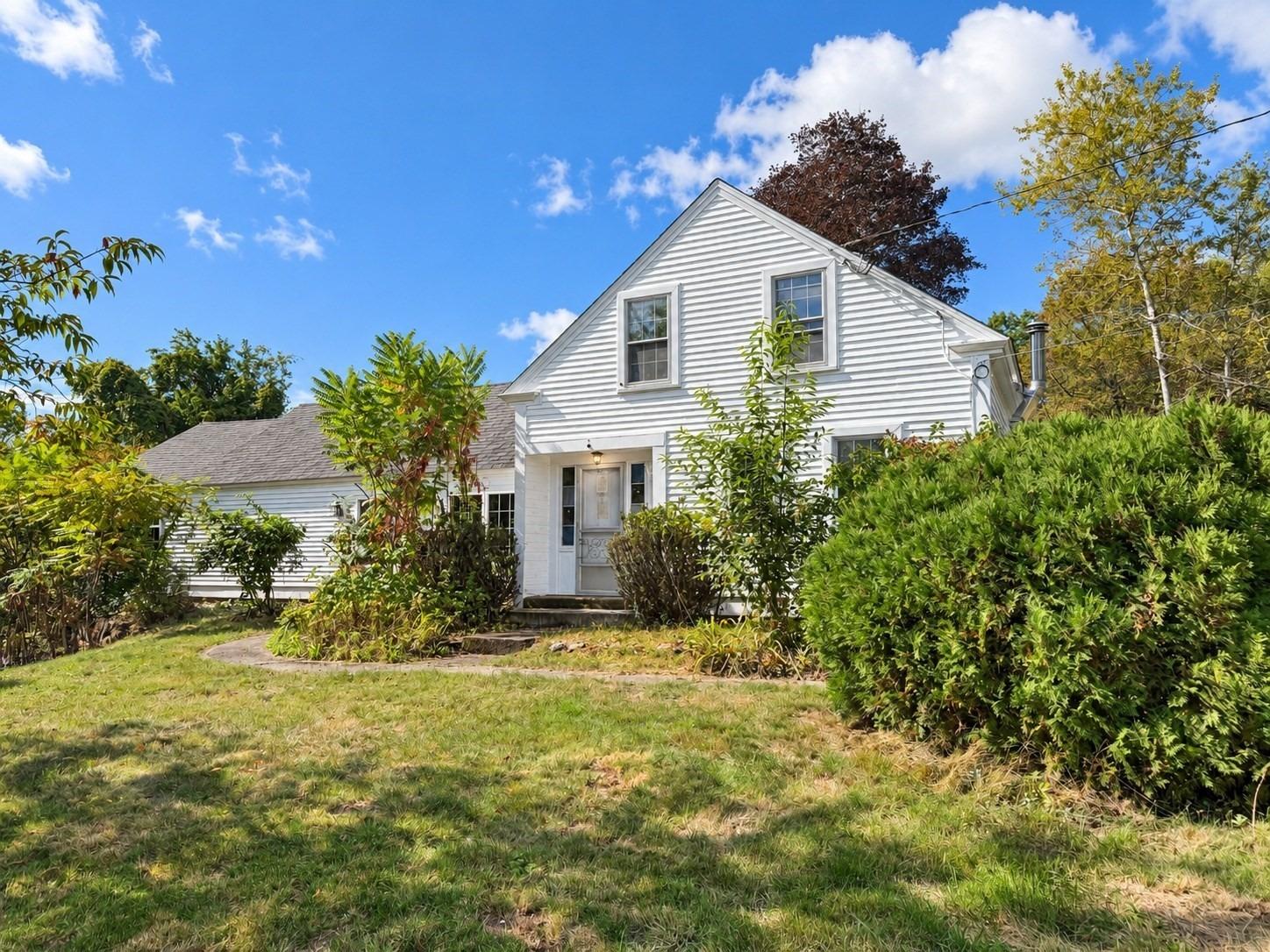Damon Rd, Ashby, MA 01431