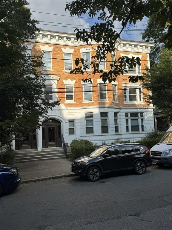 Kilsyth Rd, Brookline, MA 02445