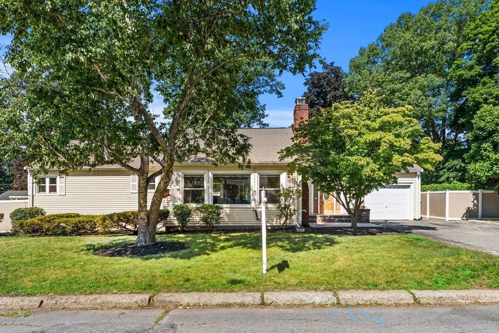 Florence Rd, Lowell, MA 01851