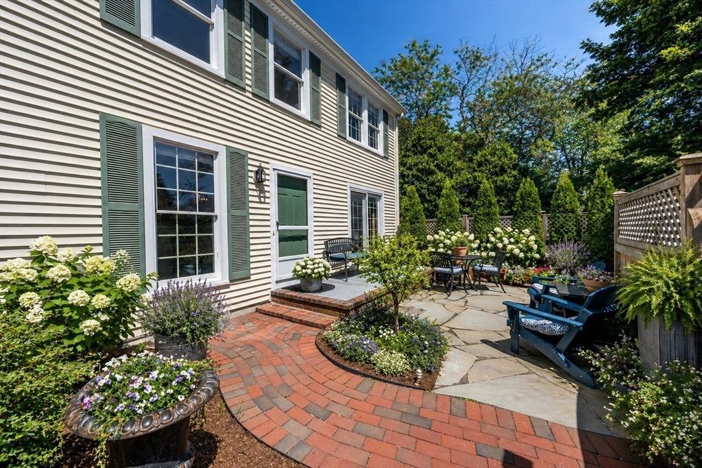 Center Pl, Orleans, MA 02653