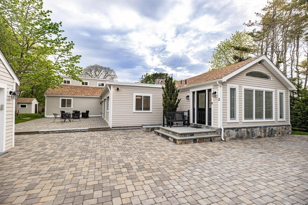 Ernst Way, Harwich Port, MA 02646