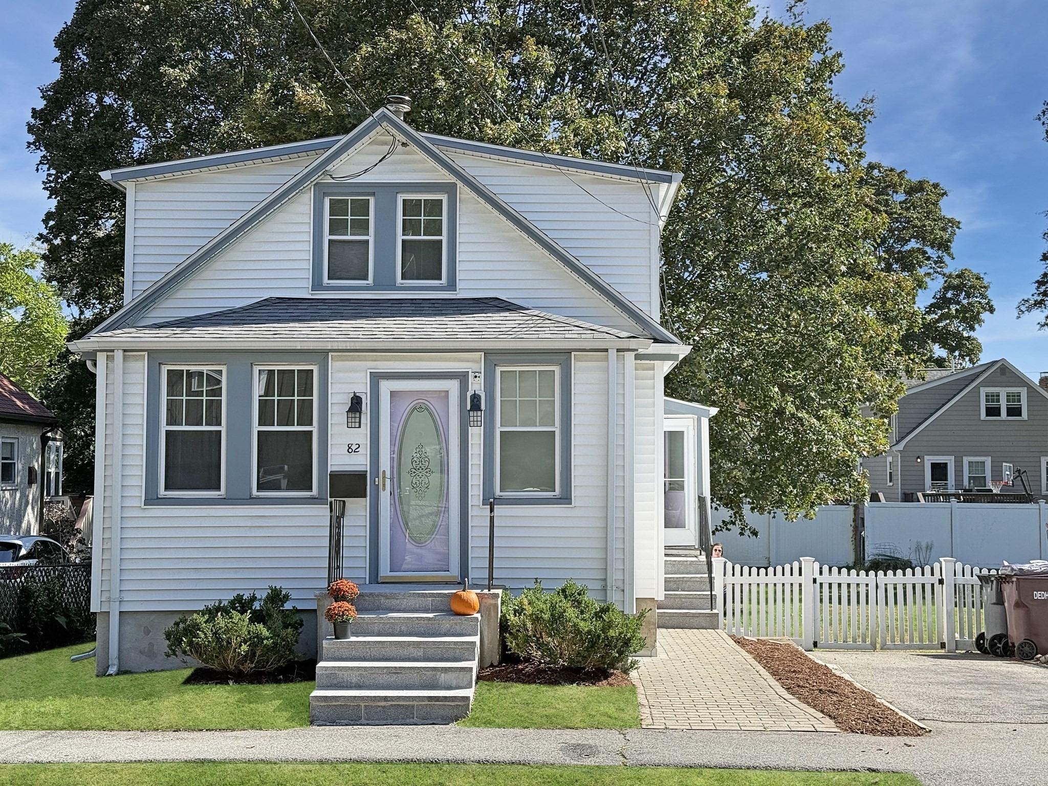 Bonham Rd, Dedham, MA 02026