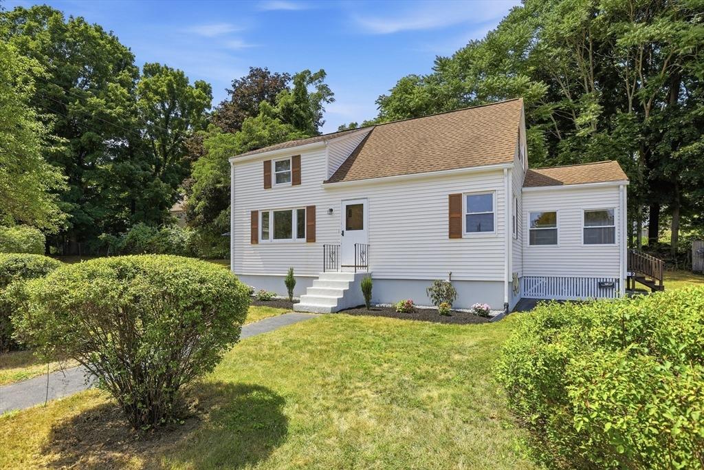 Douglas Ter, Lowell, MA 01852