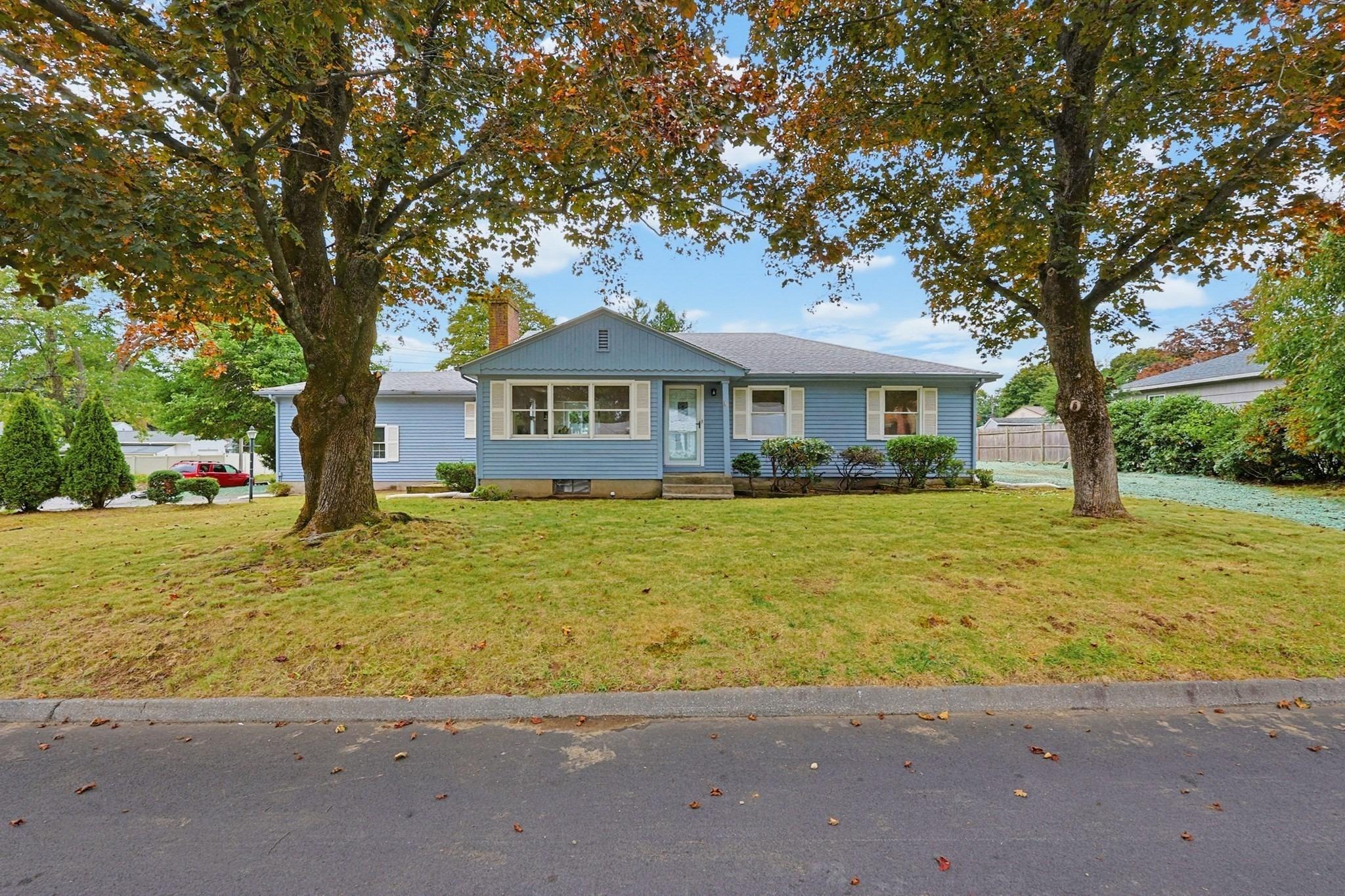Westmont Cir, Shrewsbury, MA 01545
