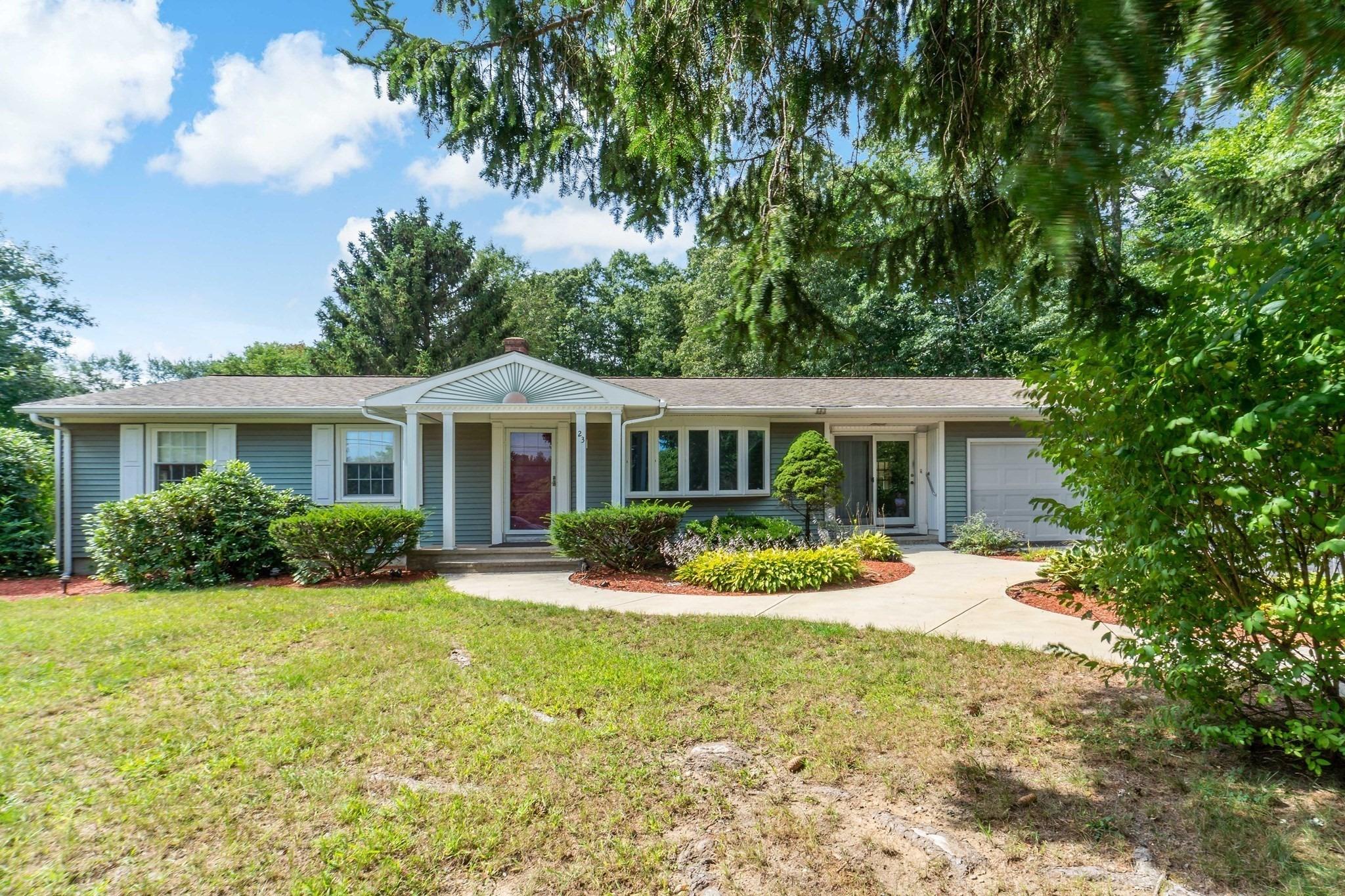 Colonial Way, Rehoboth, MA 02769