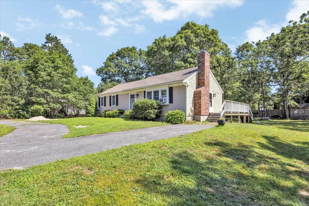 Patience Ln, Cotuit, MA 02635