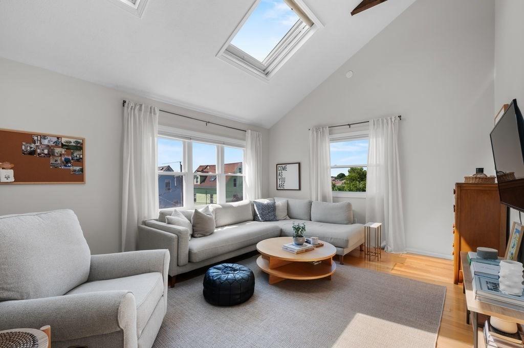 Herschel St, Lynn, MA 01902