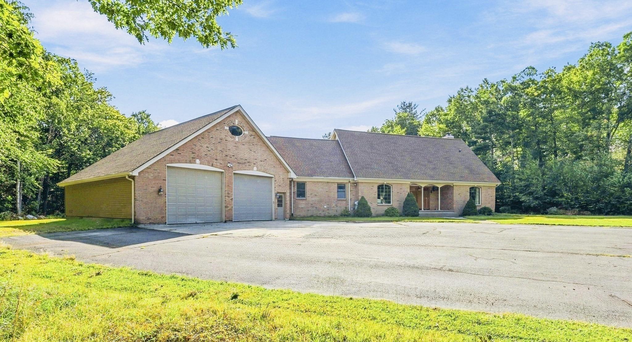 Woodland Way, Russell, MA 01071