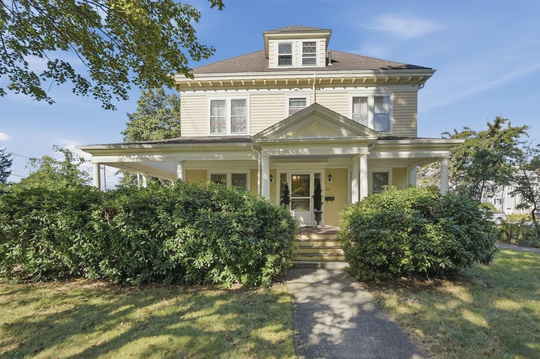Main St, Fairhaven, MA 02719
