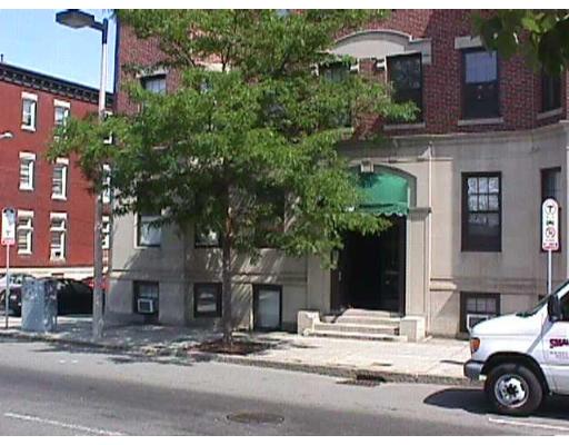 Brighton Ave, Allston, MA 02134
