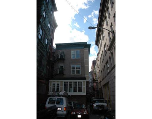 Bartlett Pl, Boston, MA 02113