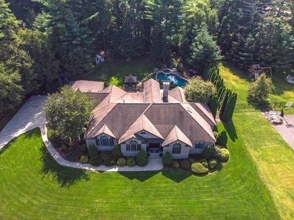 Lexington Cir, Southwick, MA 01077