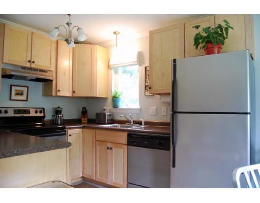 Arbor Way, Holyoke, MA 01040