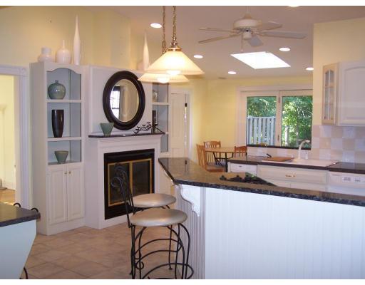 Centre Ave, Abington, MA 02351