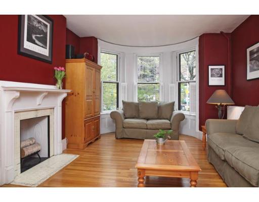 Beacon St, Brookline, MA 02446