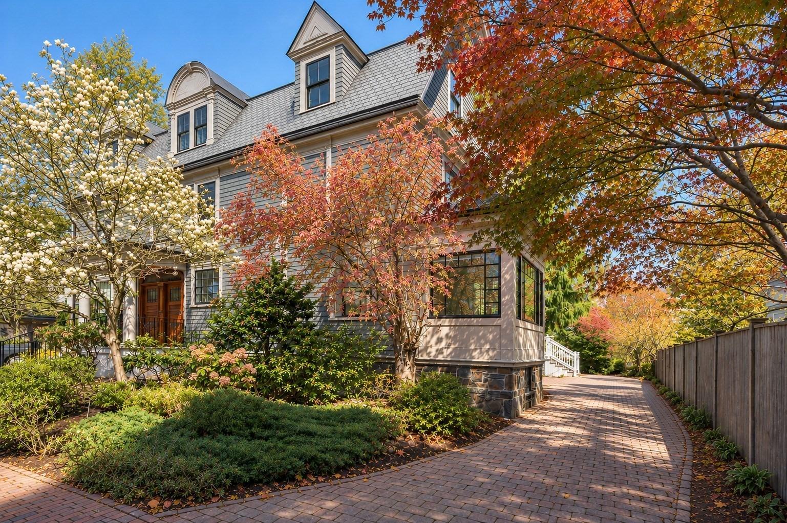 Farrar St, Cambridge, MA 02138