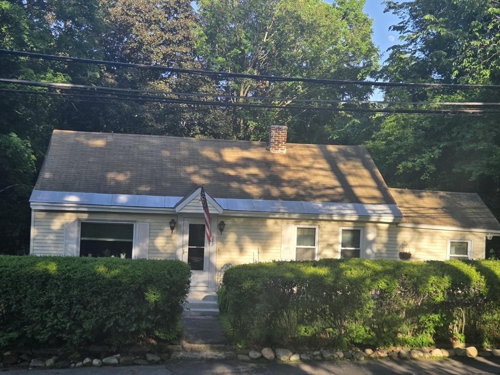 Pleasant St, Leominster, MA 01453