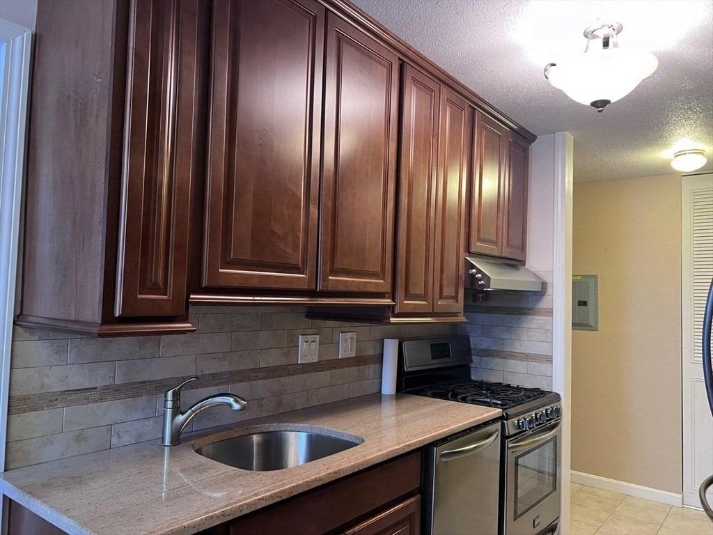 Shrewsbury Green Dr, Shrewsbury, MA 01545