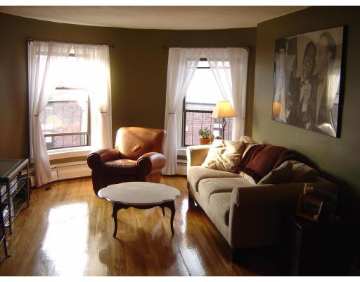 Beacon St, Boston, MA 02215