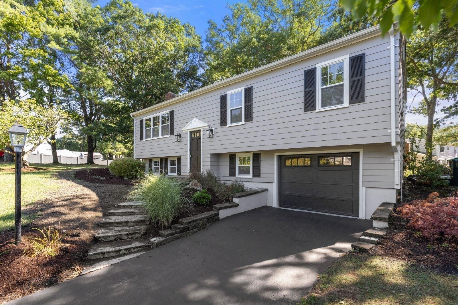 Blackmount Dr, Marshfield, MA 02050