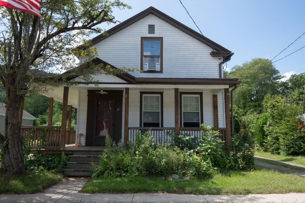 Maple St, Chester, MA 01011