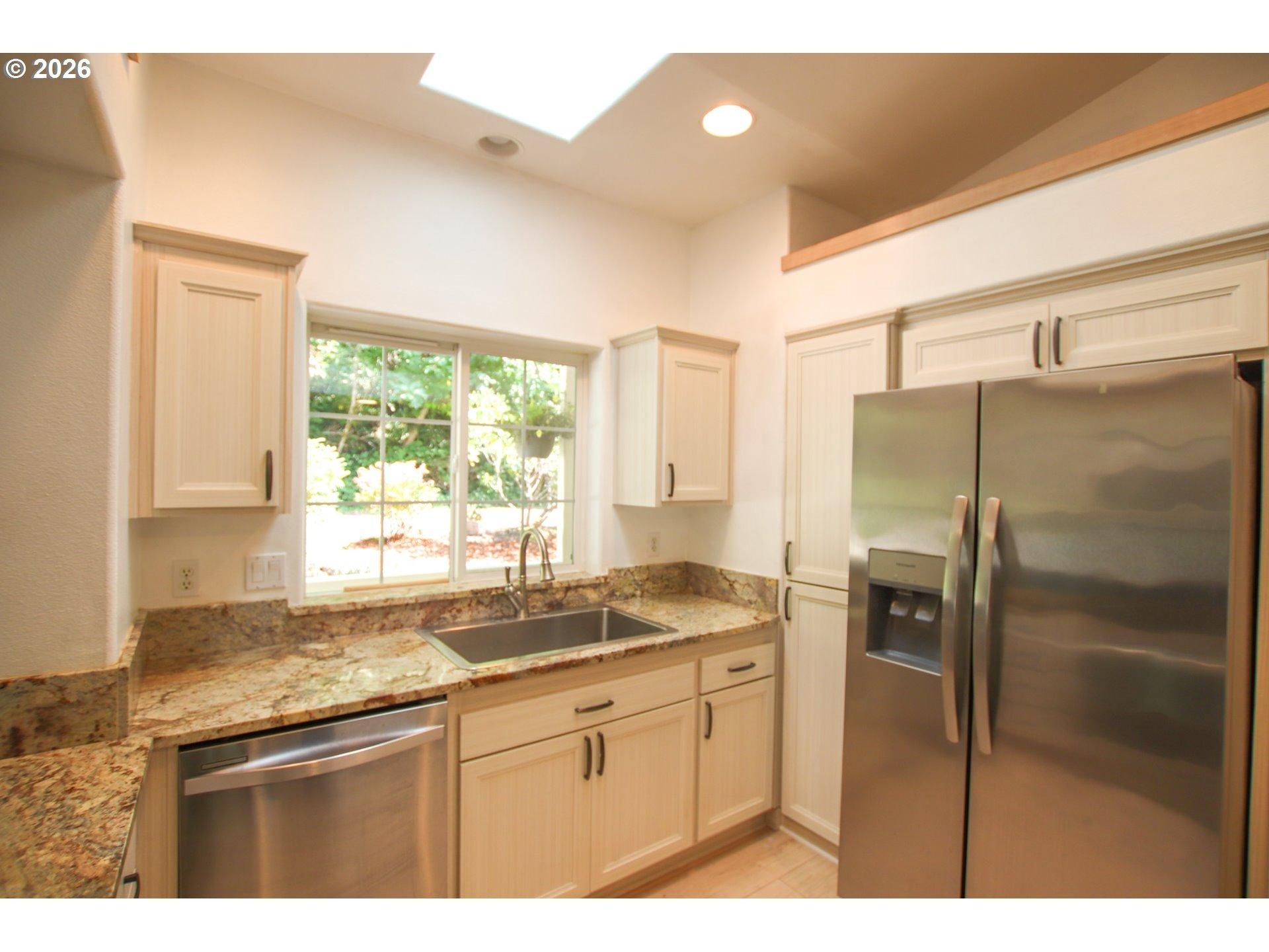 31st St, Florence, OR 97439