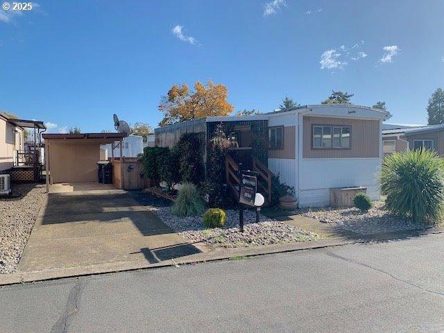 Laura St, Springfield, OR 97477