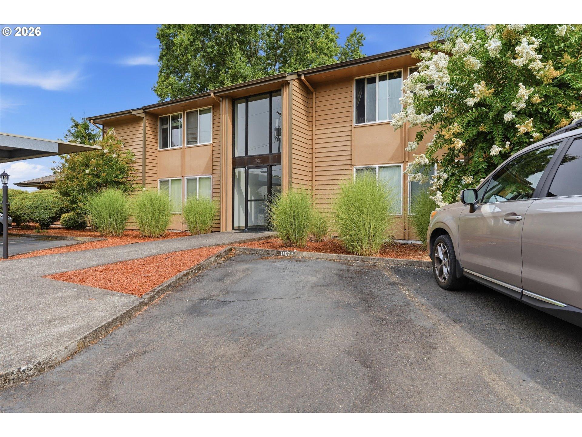 Ne Grant St, Hillsboro, OR 97124