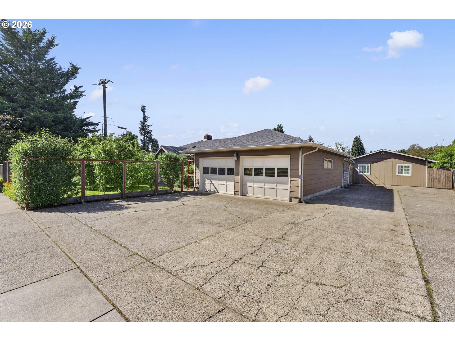 Hayden Bridge Way, Springfield, OR 97477