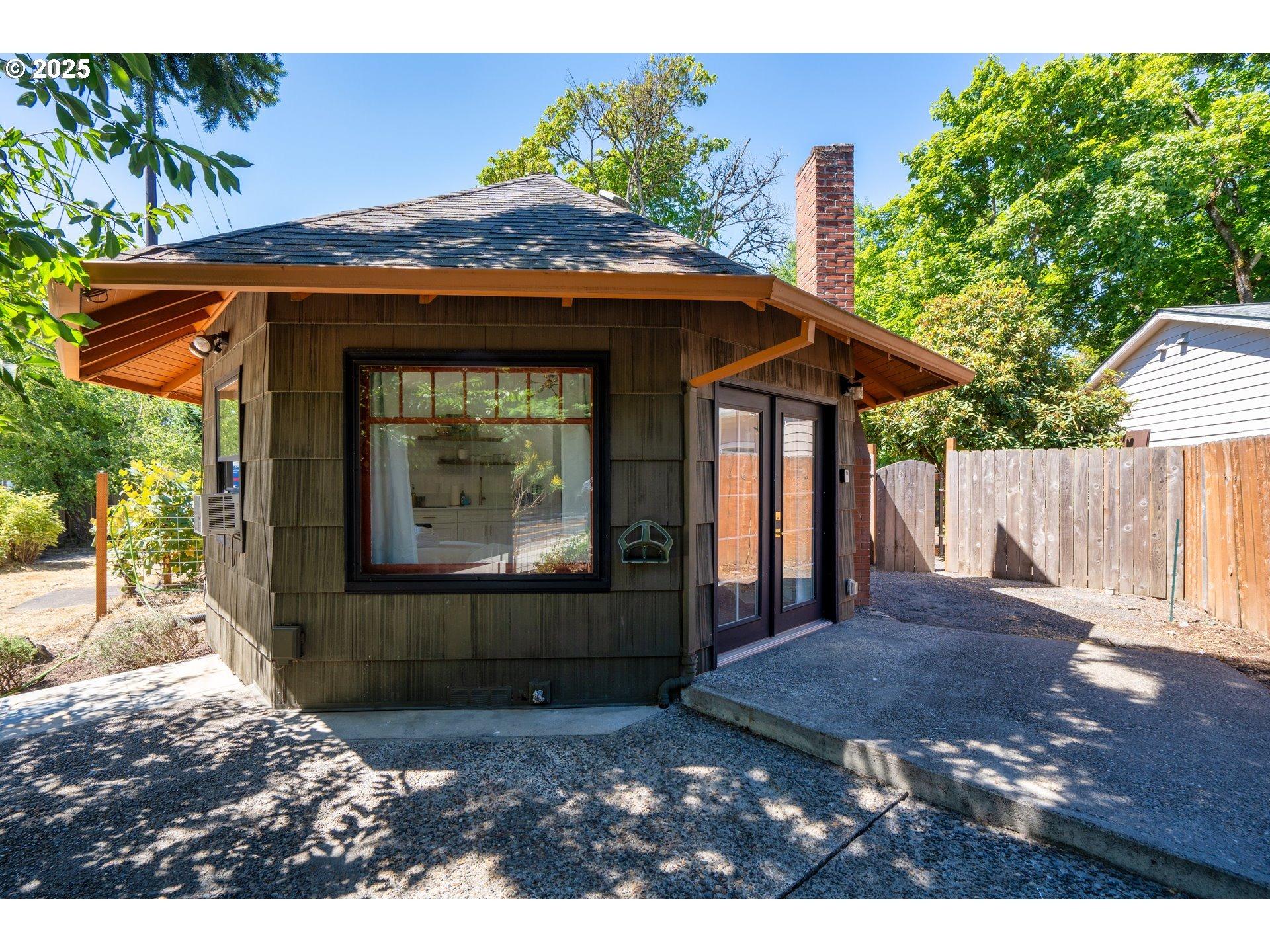 Sw Capitol Hwy, Portland, OR 97219