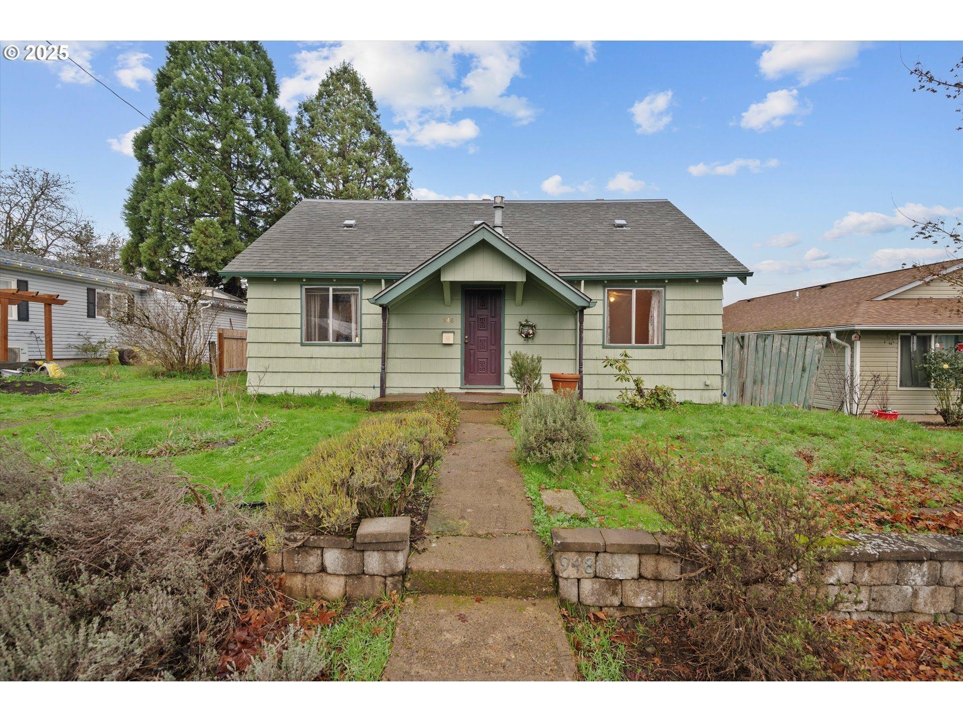 Sw Maple St, Dallas, OR 97338