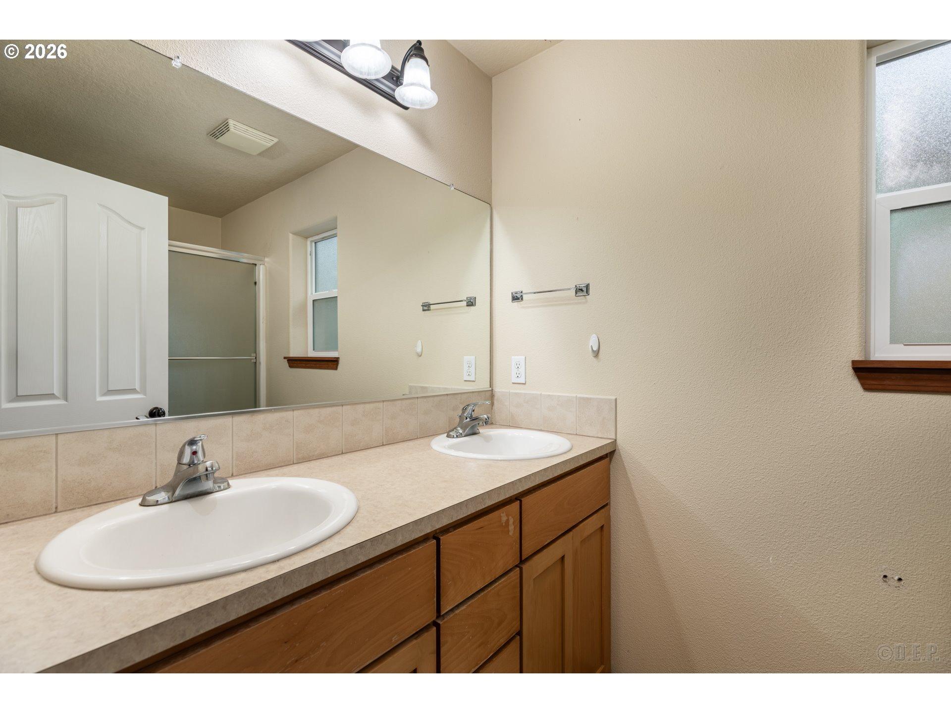 Se Dill Pl, Scappoose, OR 97056
