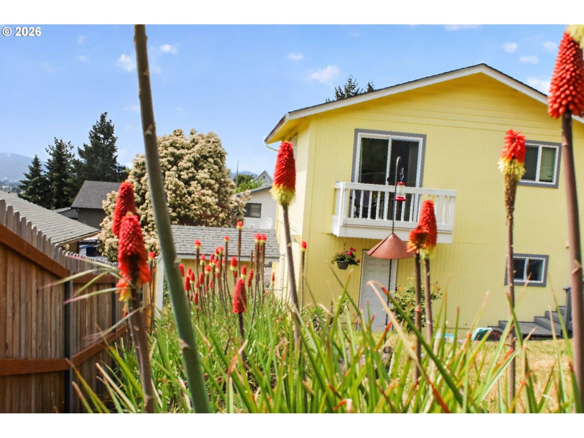 Ne Todd St, Roseburg, OR 97470