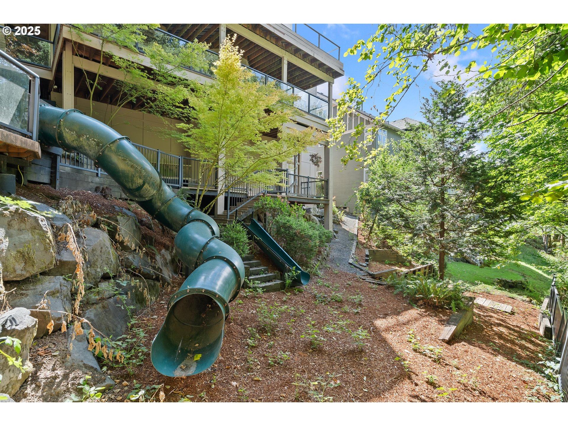 Nw Hazeltine St, Portland, OR 97229