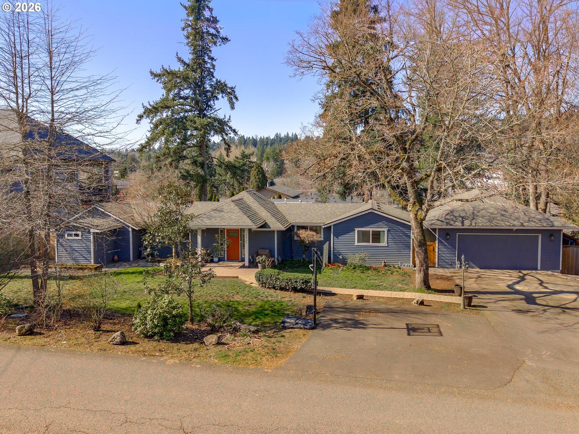 Sw 22nd Ave, Lake Oswego, OR 97034