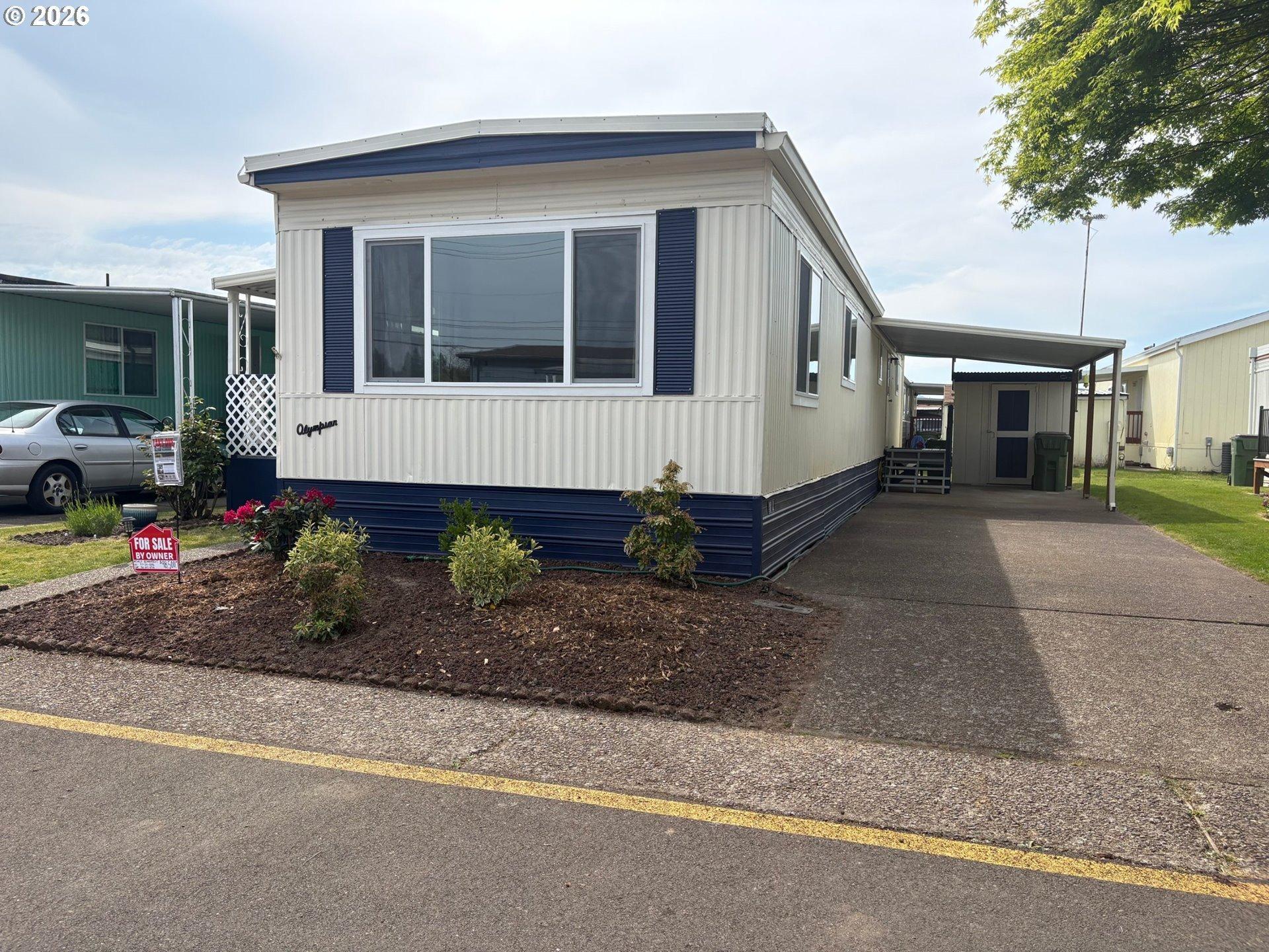 E 2nd St, Newberg, OR 97132
