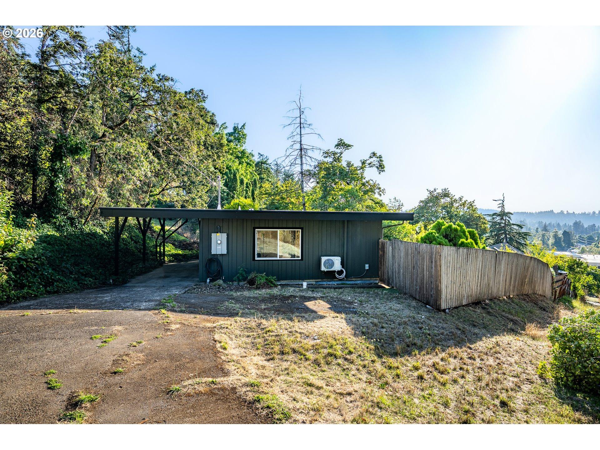 S 4th St, Springfield, OR 97477