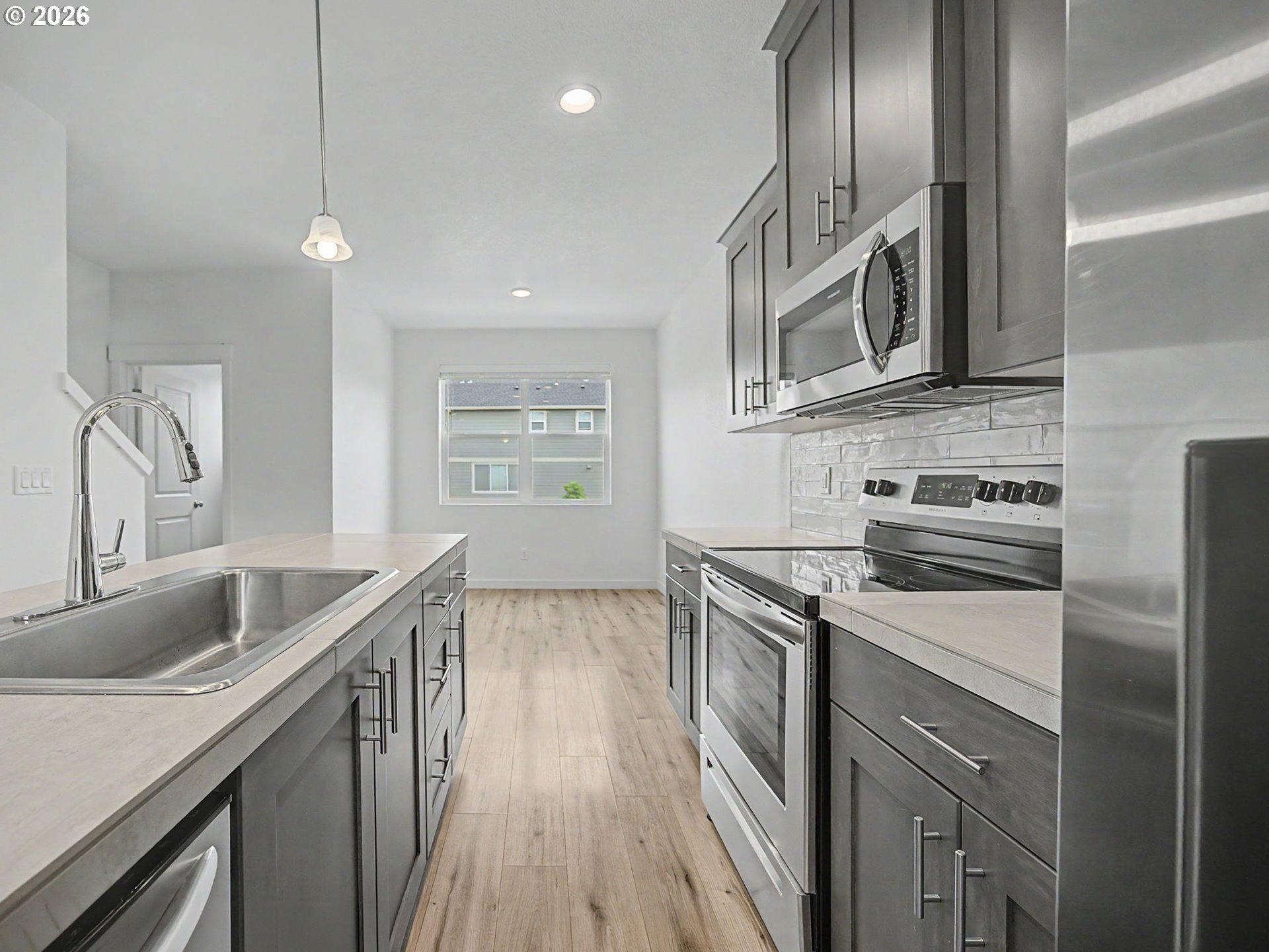 Sw 2nd Way, Troutdale, OR 97060