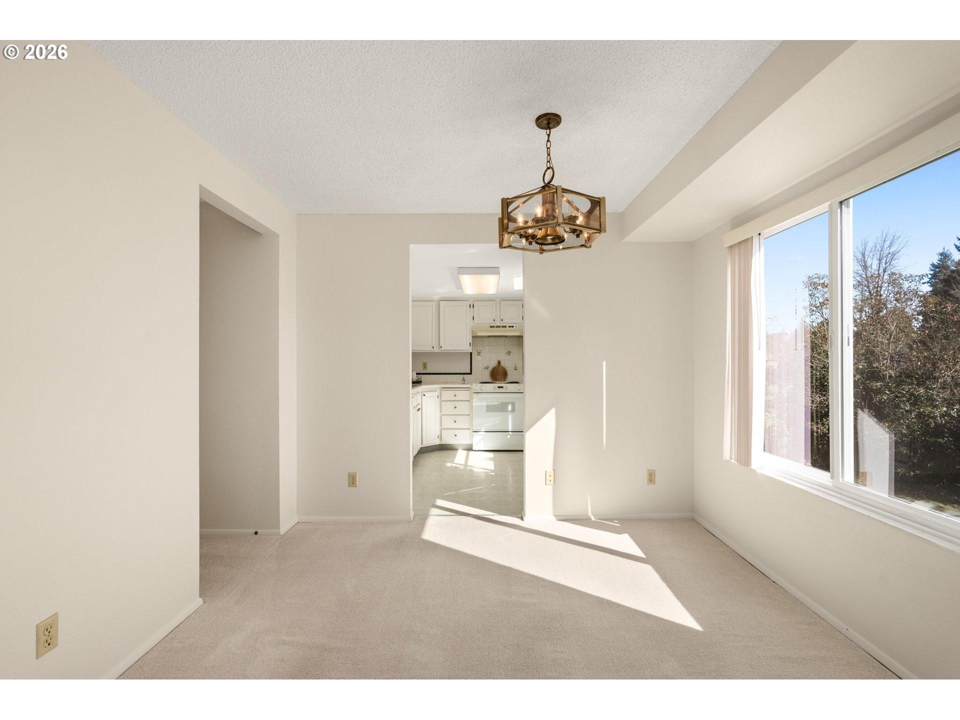 Sw Meadowbrook Dr, Portland, OR 97224