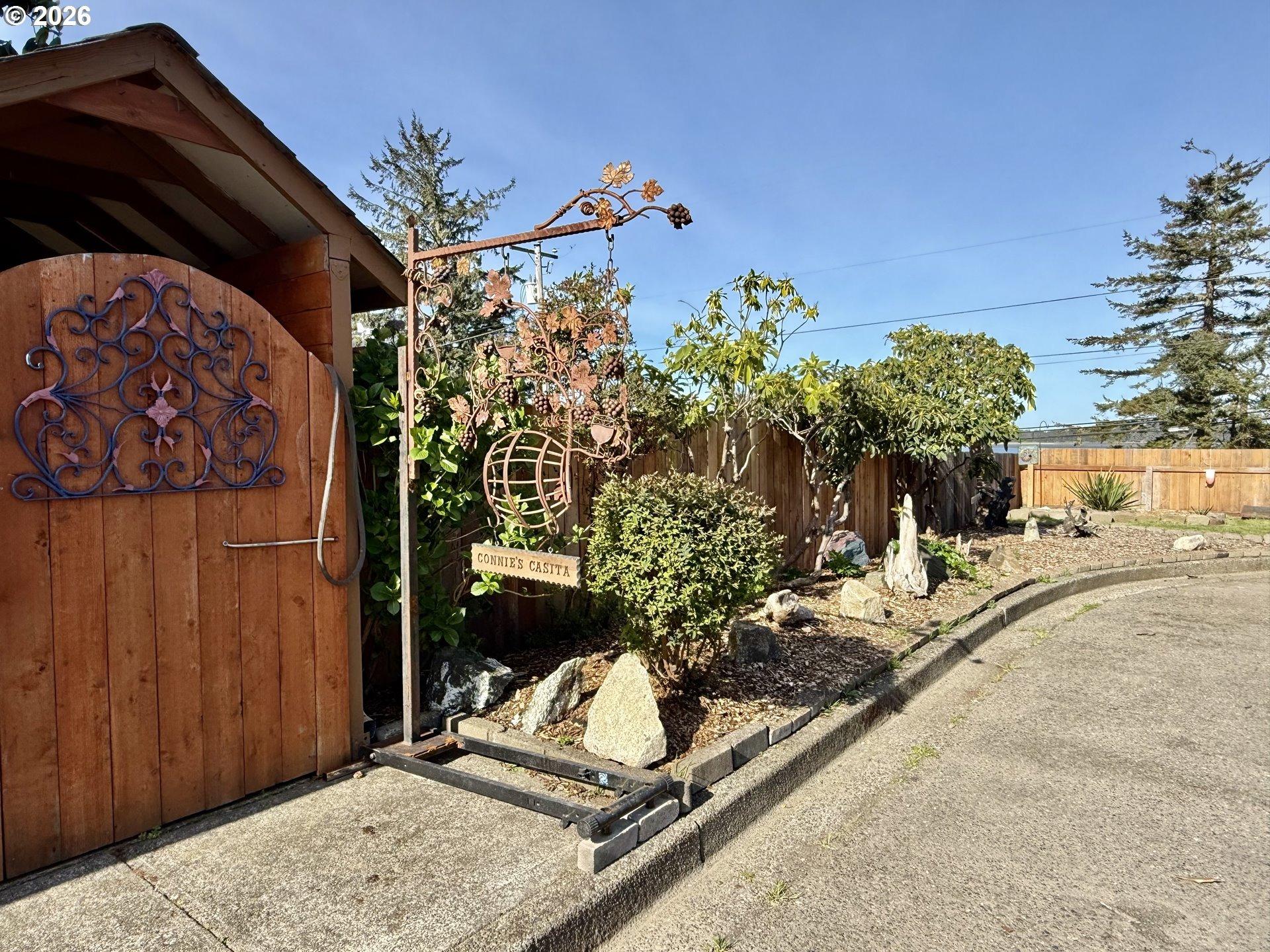 S Empire Blvd, Coos Bay, OR 97420